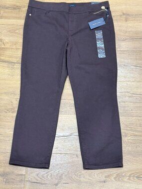 NWT Tommy Hilfiger Jeans Size 16 Slimming Pull on Skinny Pants in Brown NEW